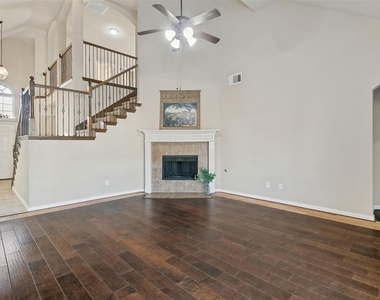 1429 Wellesley Drive - Photo Thumbnail 5