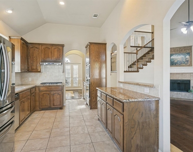 1429 Wellesley Drive - Photo Thumbnail 9