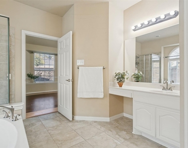 1429 Wellesley Drive - Photo Thumbnail 13