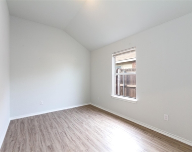 3928 Orcas Street - Photo Thumbnail 12