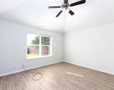 3928 Orcas Street - Photo Thumbnail 6