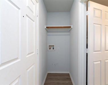 3928 Orcas Street - Photo Thumbnail 15