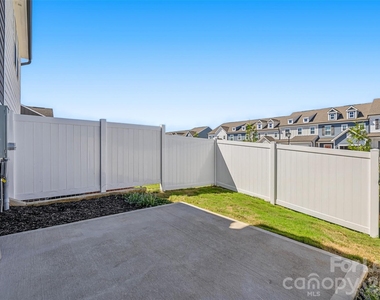 358 Drawbar Drive - Photo Thumbnail 32