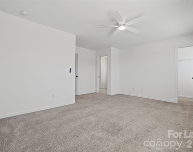 358 Drawbar Drive - Photo Thumbnail 20