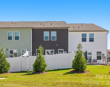 358 Drawbar Drive - Photo Thumbnail 34