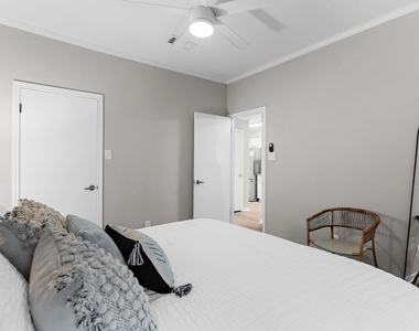 8545 Midpark Road - Photo Thumbnail 14