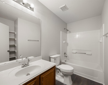 1100 Chesterfield Drive - Photo Thumbnail 24