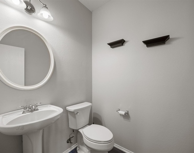1100 Chesterfield Drive - Photo Thumbnail 7