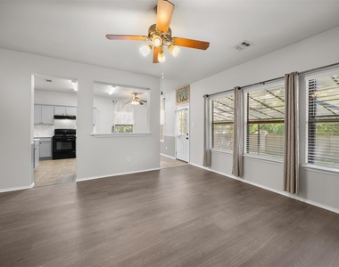 1100 Chesterfield Drive - Photo Thumbnail 16