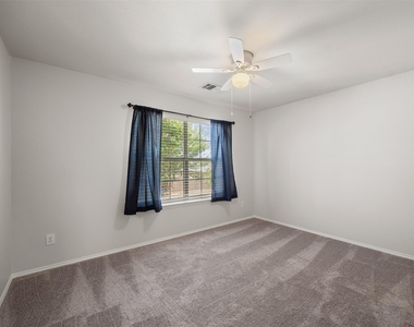 1100 Chesterfield Drive - Photo Thumbnail 23