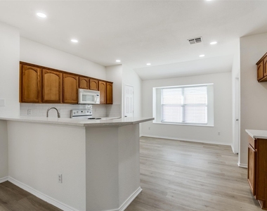 4153 Cherry Ridge Drive - Photo Thumbnail 5