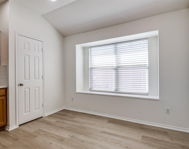 4153 Cherry Ridge Drive - Photo Thumbnail 12