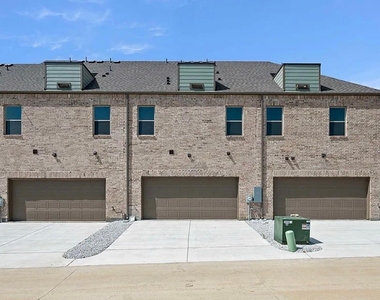 2422 Bulin Drive - Photo Thumbnail 18