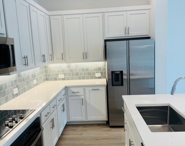 2422 Bulin Drive - Photo Thumbnail 6