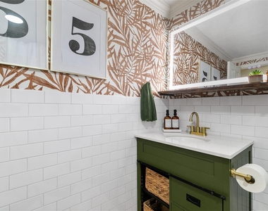214 Short Street - Photo Thumbnail 12