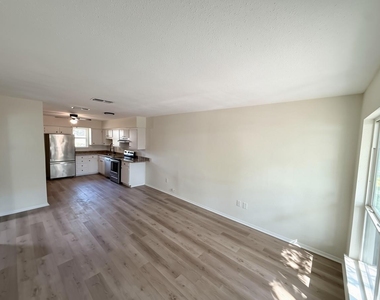 102 George Hopper Road - Photo Thumbnail 3