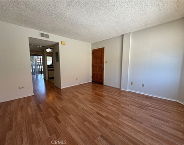 987 E Del Mar Boulevard - Photo Thumbnail 1