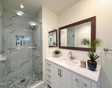 1730 W Hemlock Street - Photo Thumbnail 11