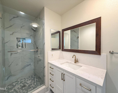 1730 W Hemlock Street - Photo Thumbnail 12