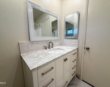 1730 W Hemlock Street - Photo Thumbnail 16
