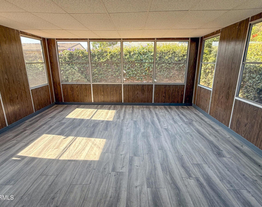 1730 W Hemlock Street - Photo Thumbnail 7