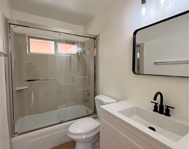 1651 Golden Gate Ave - Photo Thumbnail 7