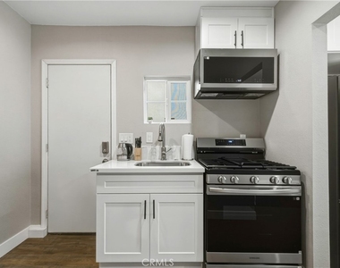 10227 Northridge - Photo Thumbnail 11