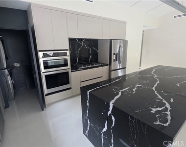 5100 Fallbrook - Photo Thumbnail 10