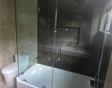 5100 Fallbrook - Photo Thumbnail 28