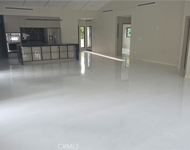 5100 Fallbrook - Photo Thumbnail 12