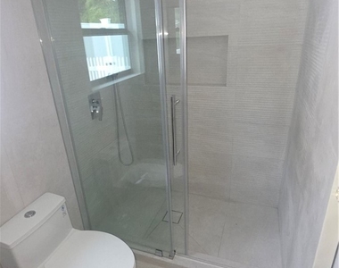 5100 Fallbrook - Photo Thumbnail 25