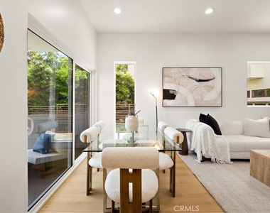 642 E Fairview Boulevard - Photo Thumbnail 3