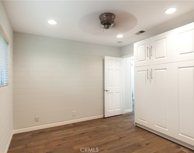 124 35th Street - Photo Thumbnail 9