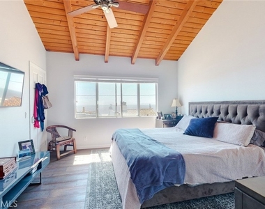 124 35th Street - Photo Thumbnail 7