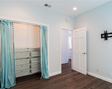 124 35th Street - Photo Thumbnail 24