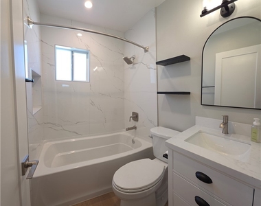 6001 Candlewood - Photo Thumbnail 11