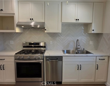 6001 Candlewood - Photo Thumbnail 16