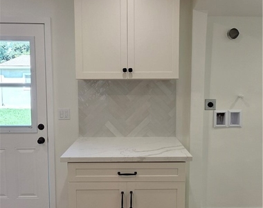 6001 Candlewood - Photo Thumbnail 18
