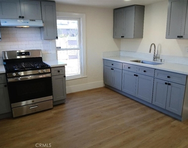 2111 Orange Street - Photo Thumbnail 12