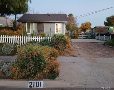 2111 Orange Street - Photo Thumbnail 22