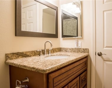 6017 E La Paz Way - Photo Thumbnail 15