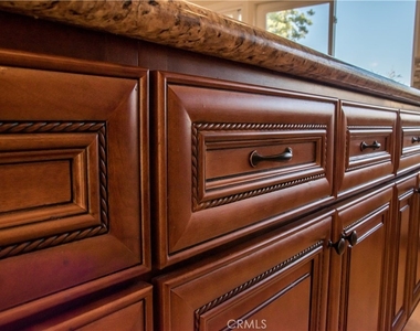 6017 E La Paz Way - Photo Thumbnail 6