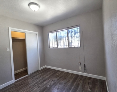 5448 Pomona - Photo Thumbnail 10