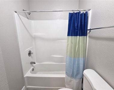 5448 Pomona - Photo Thumbnail 7