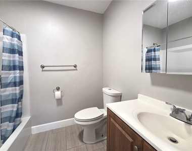5442 Pomona - Photo Thumbnail 7
