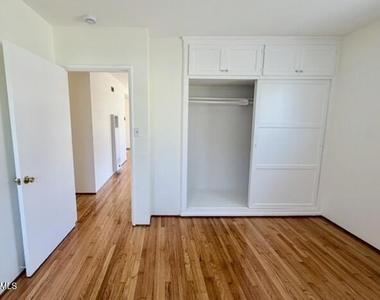 2622 Griffith Park Boulevard - Photo Thumbnail 8