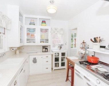 2040 Queensberry Road - Photo Thumbnail 6
