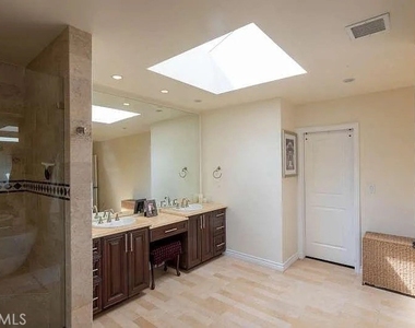 7403 Alverstone - Photo Thumbnail 22