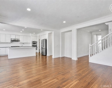 135 Willowbend - Photo Thumbnail 10