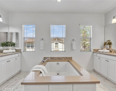 135 Willowbend - Photo Thumbnail 27